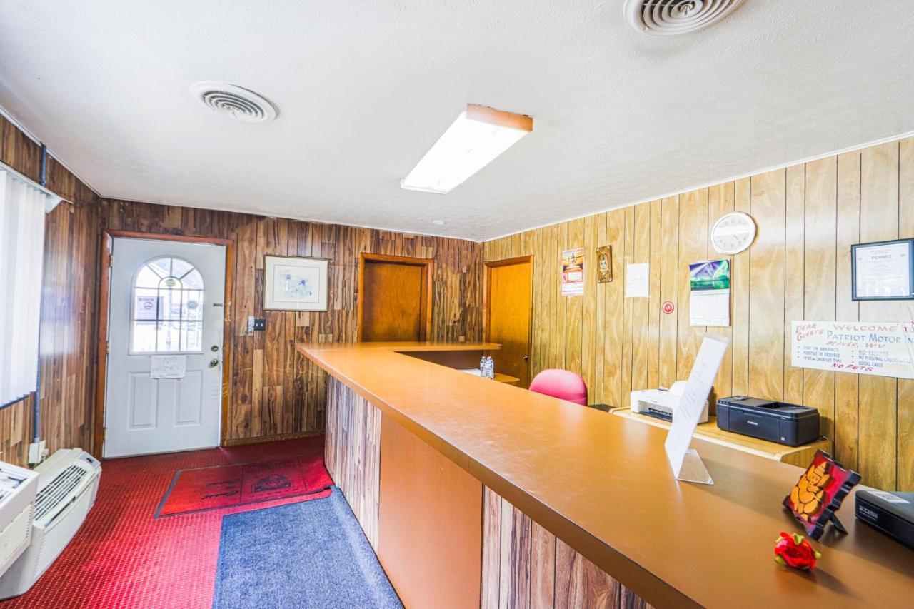 Patriot Inn Motel Beaver Wv, By Oyo Екстер'єр фото
