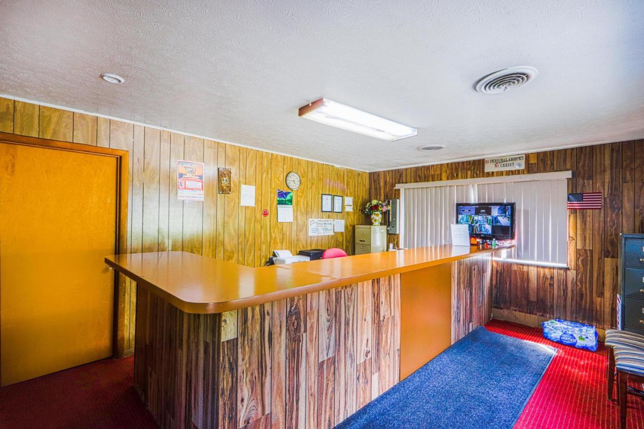 Patriot Inn Motel Beaver Wv, By Oyo Екстер'єр фото